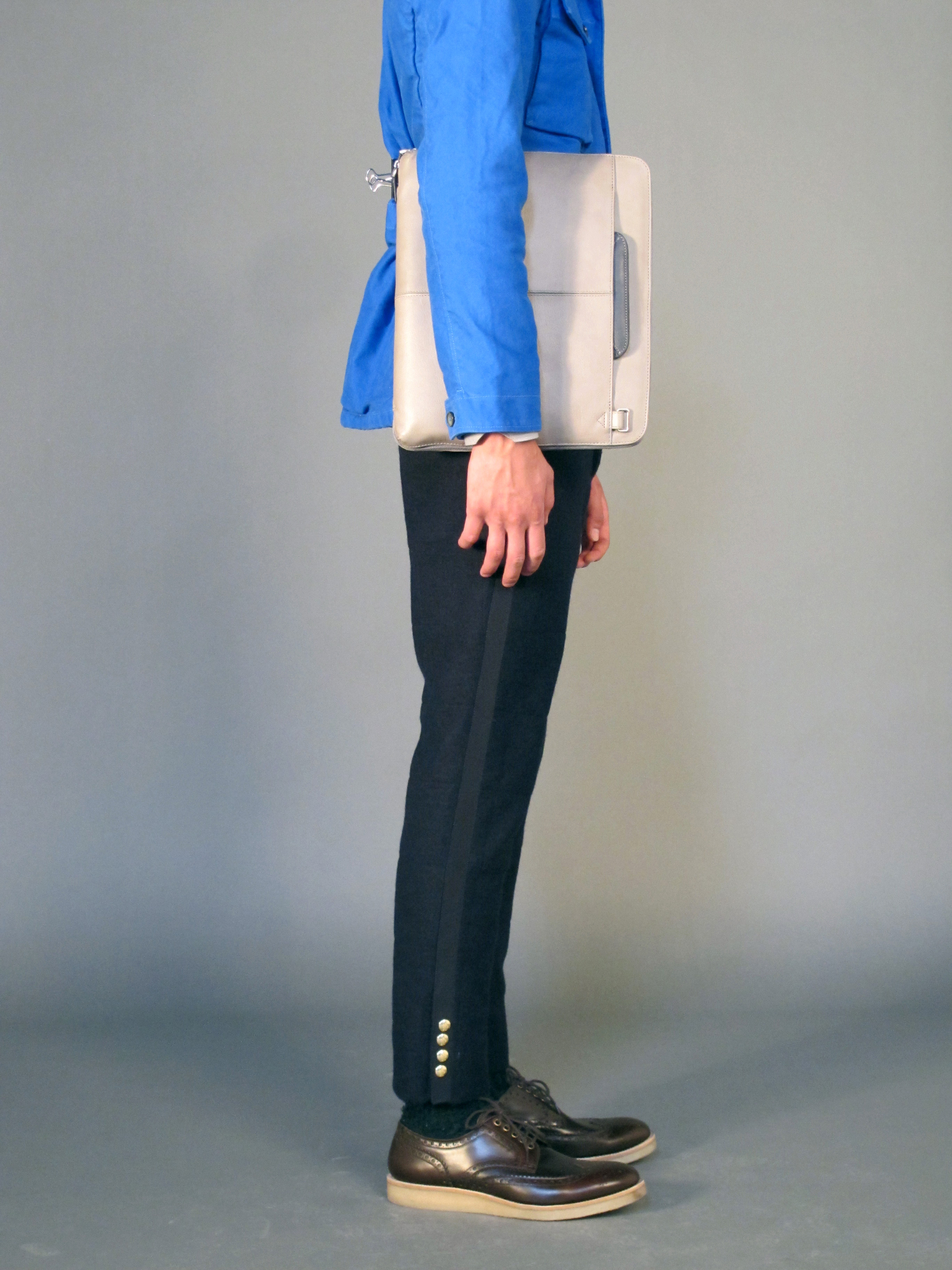 Close Up - Backstage1