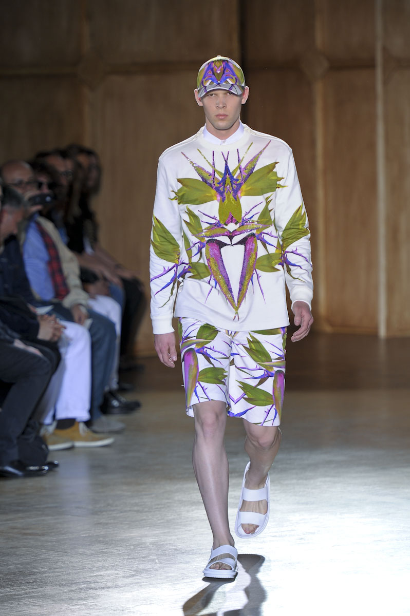 Givenchy M S12 007