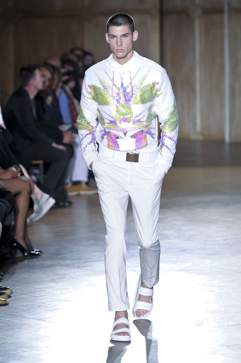 Givenchy M S12 009