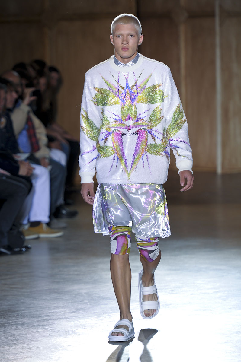Givenchy M S12 010