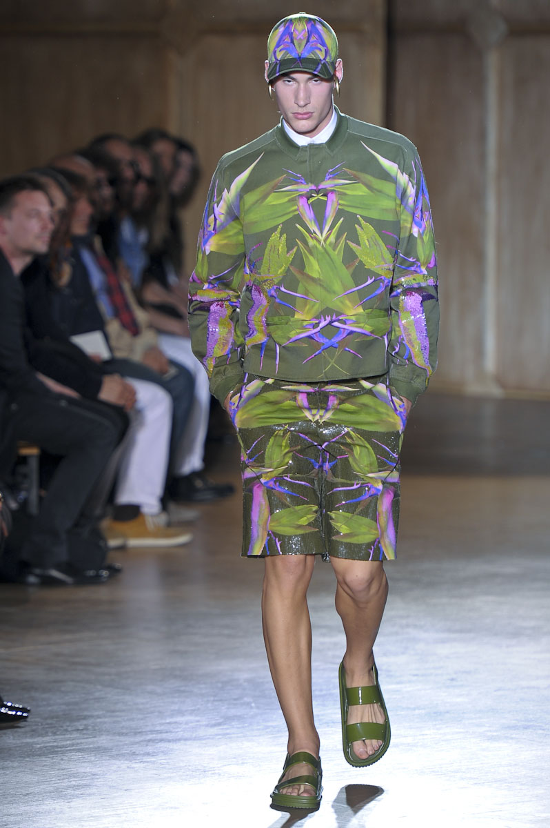 Givenchy M S12 023