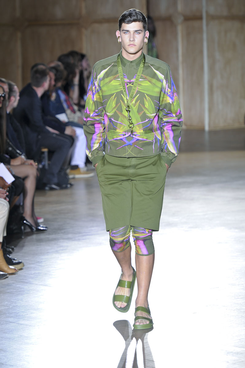 Givenchy M S12 026