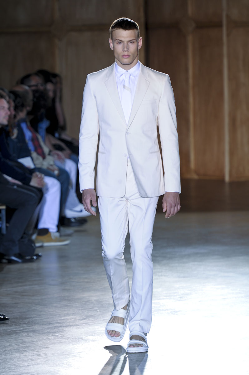Givenchy M S12 030
