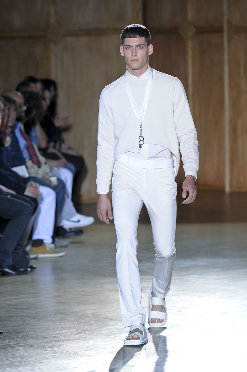 Givenchy M S12 031