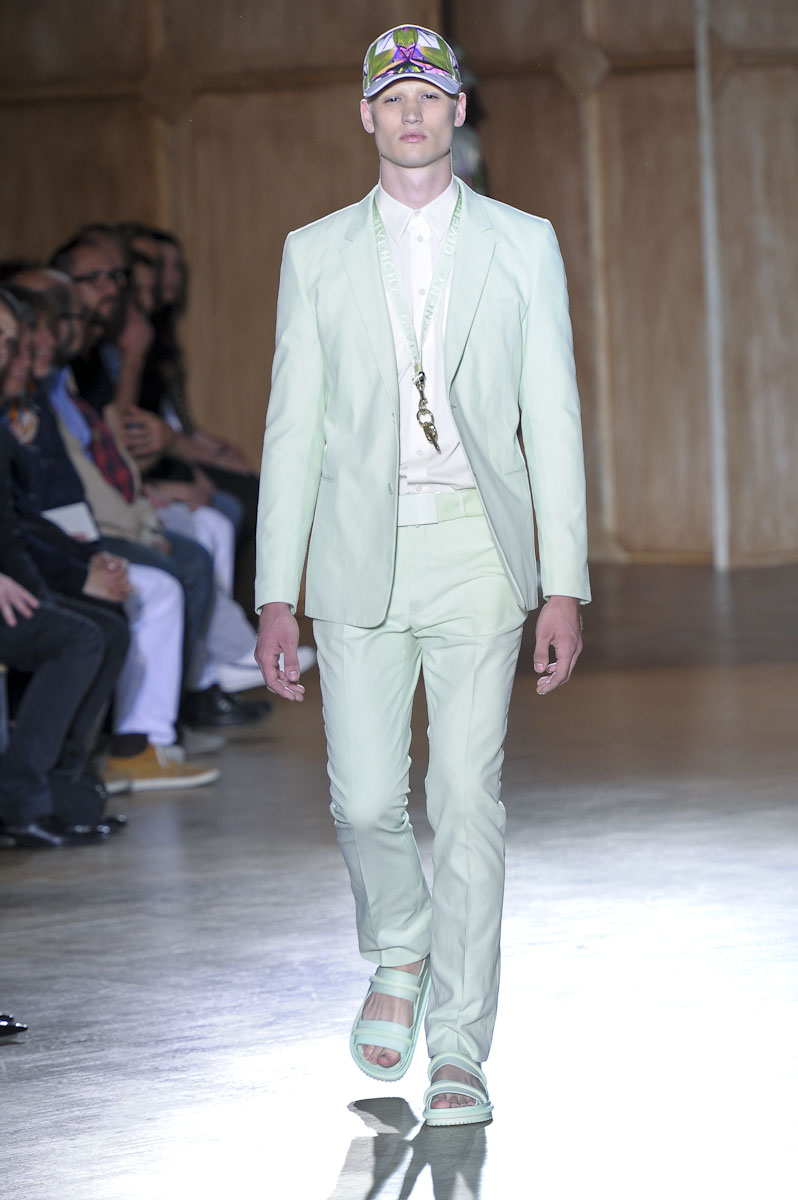 Givenchy M S12 036