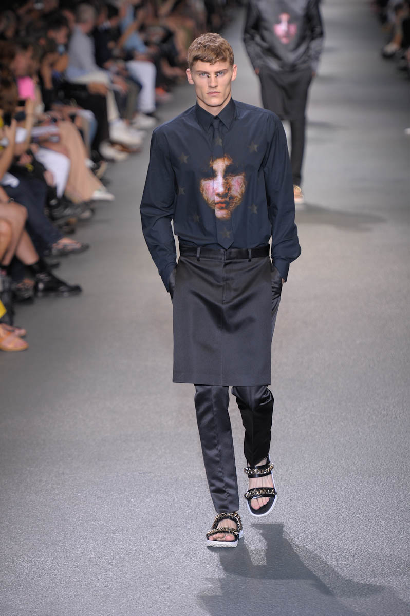Givenchy ful M S13 024
