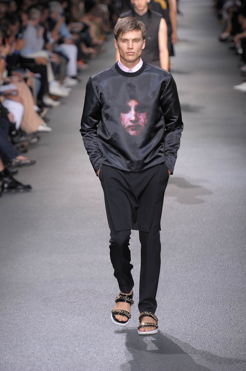 Givenchy ful M S13 025