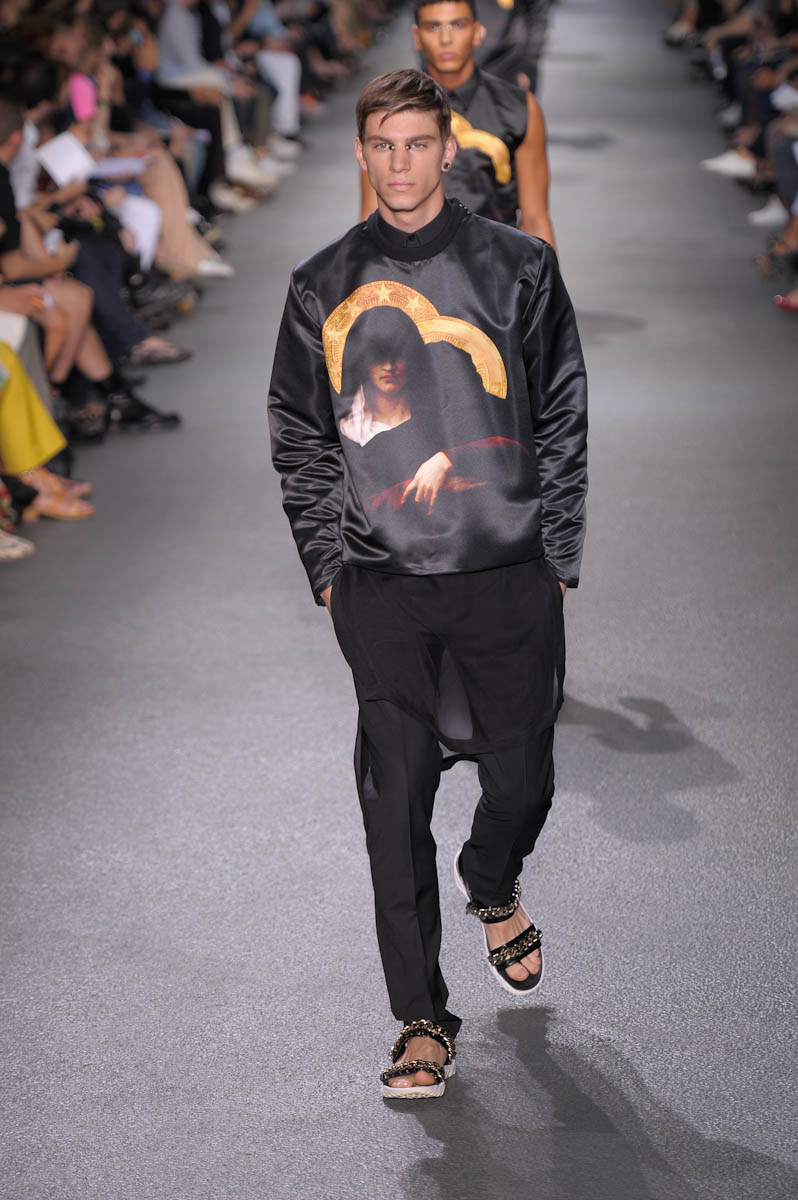 Givenchy ful M S13 029