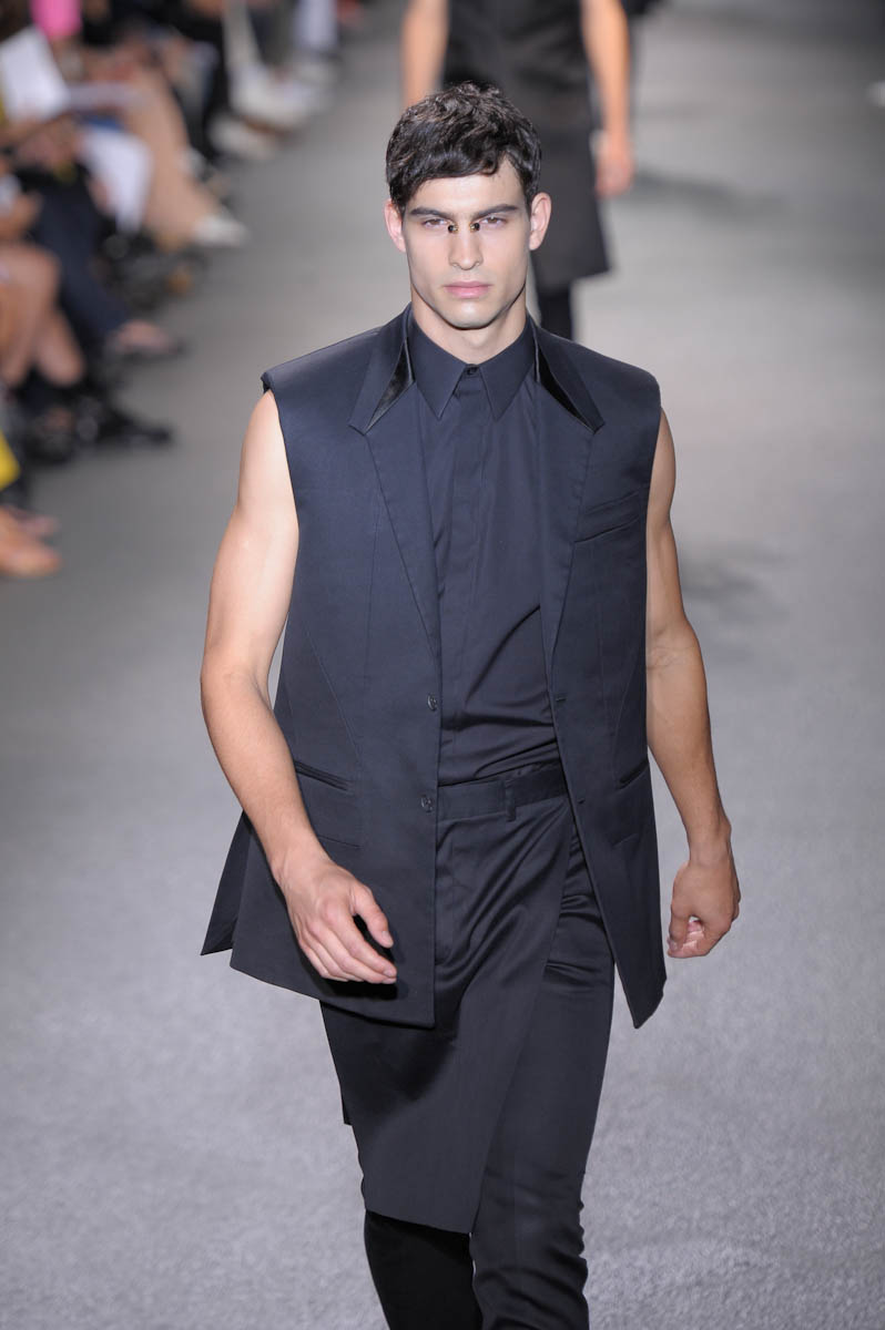 Givenchy ful M S13 033