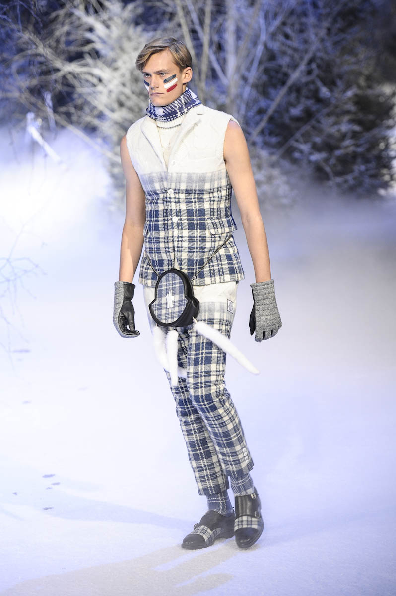 Moncler Gamme Bleu ful M F13 001