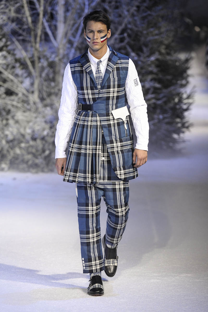 Moncler Gamme Bleu ful M F13 008