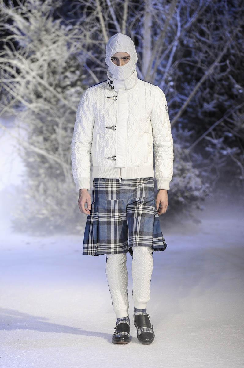 Moncler Gamme Bleu ful M F13 011