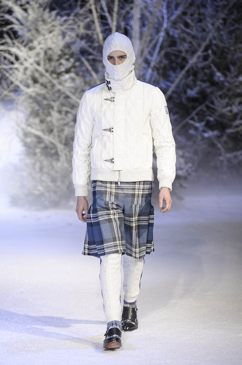 Moncler Gamme Bleu ful M F13 012
