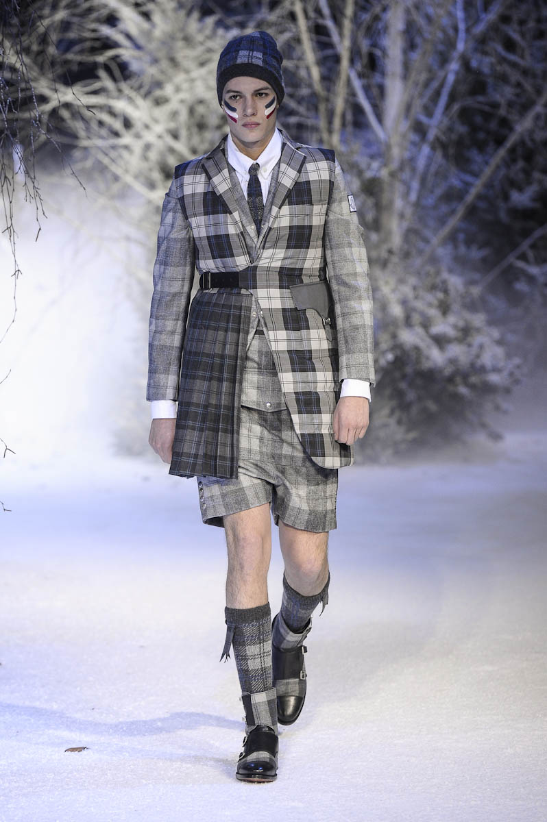 Moncler Gamme Bleu ful M F13 018