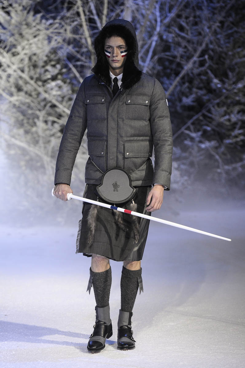 Moncler Gamme Bleu ful M F13 019