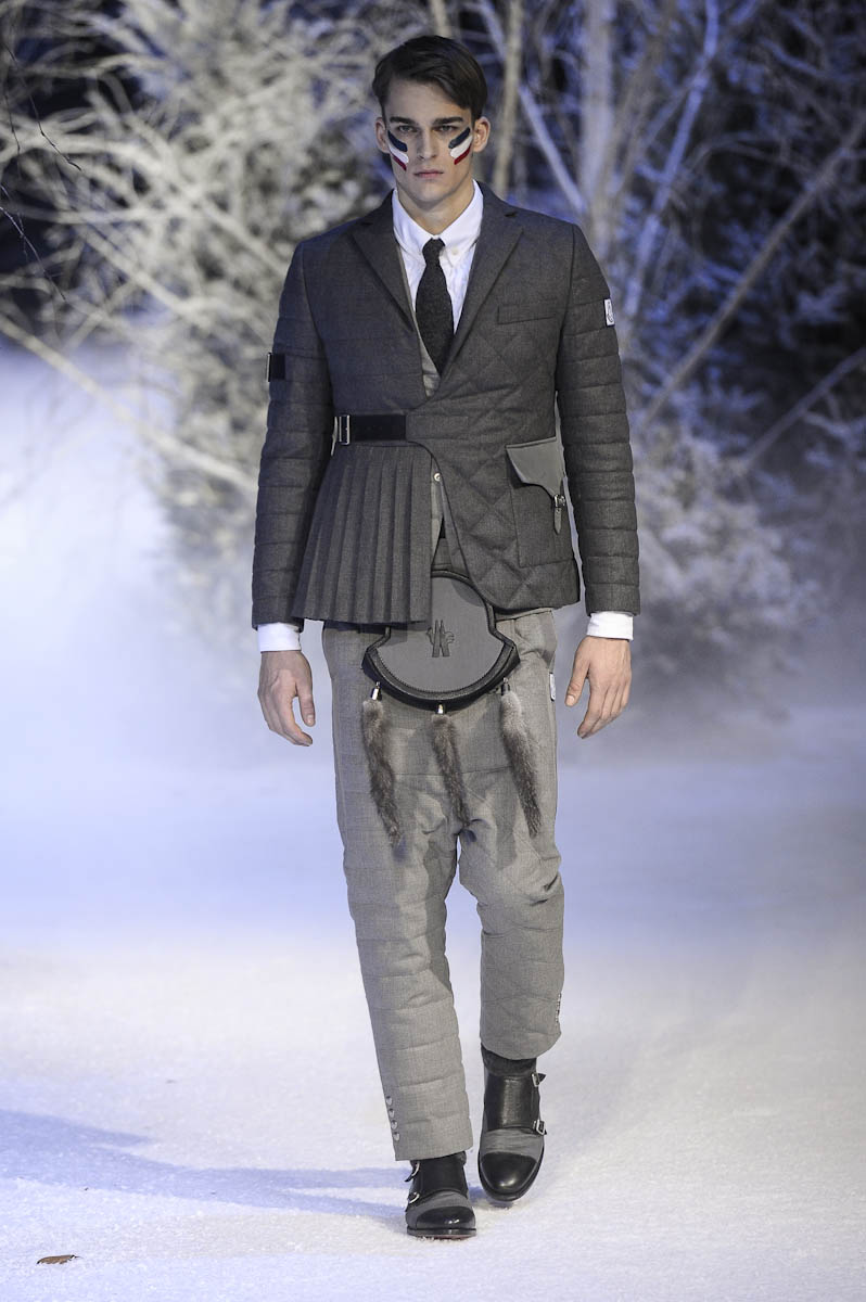 Moncler Gamme Bleu ful M F13 020