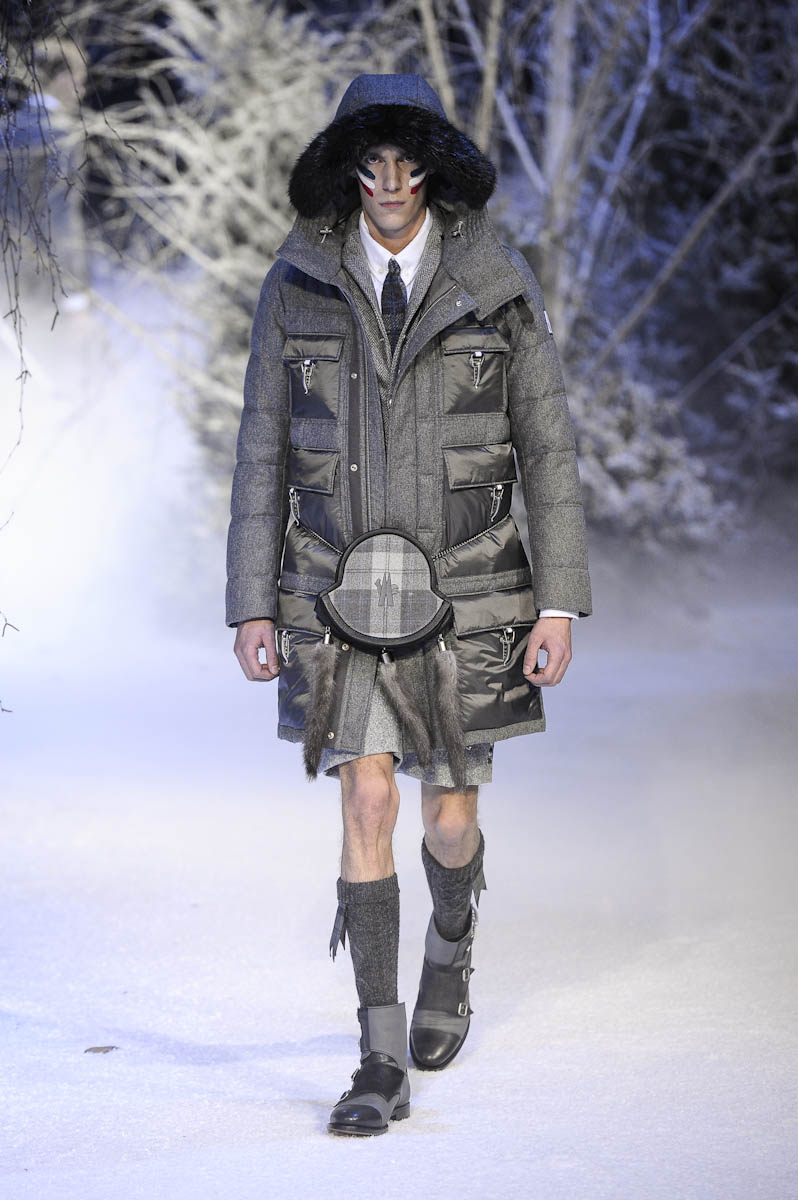 Moncler Gamme Bleu ful M F13 023