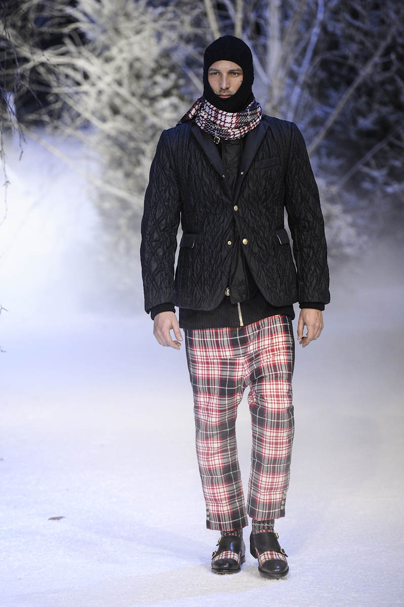 Moncler Gamme Bleu ful M F13 029