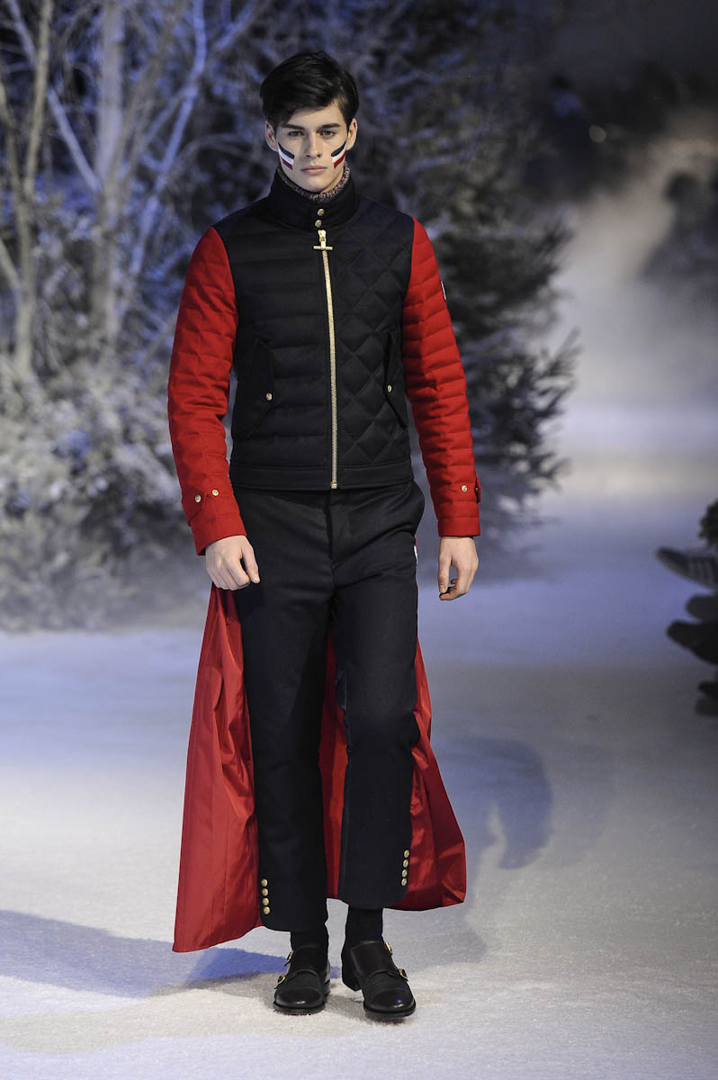Moncler Gamme Bleu ful M F13 033