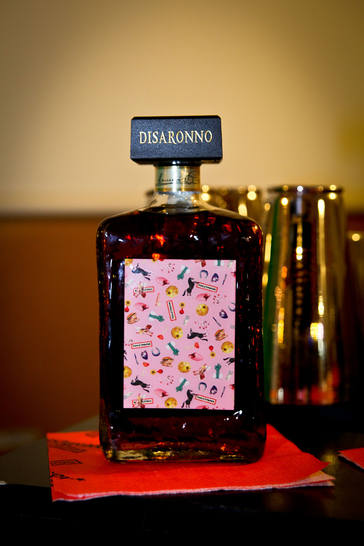disaronno-bottiglia-personalizzata-toiletpaper-224