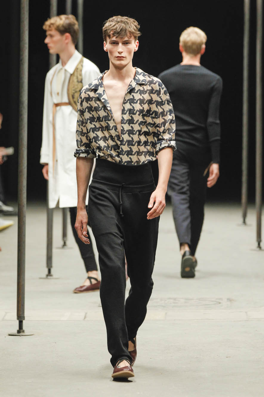 Dries-Van-Noten-ful-M-S15-P-006