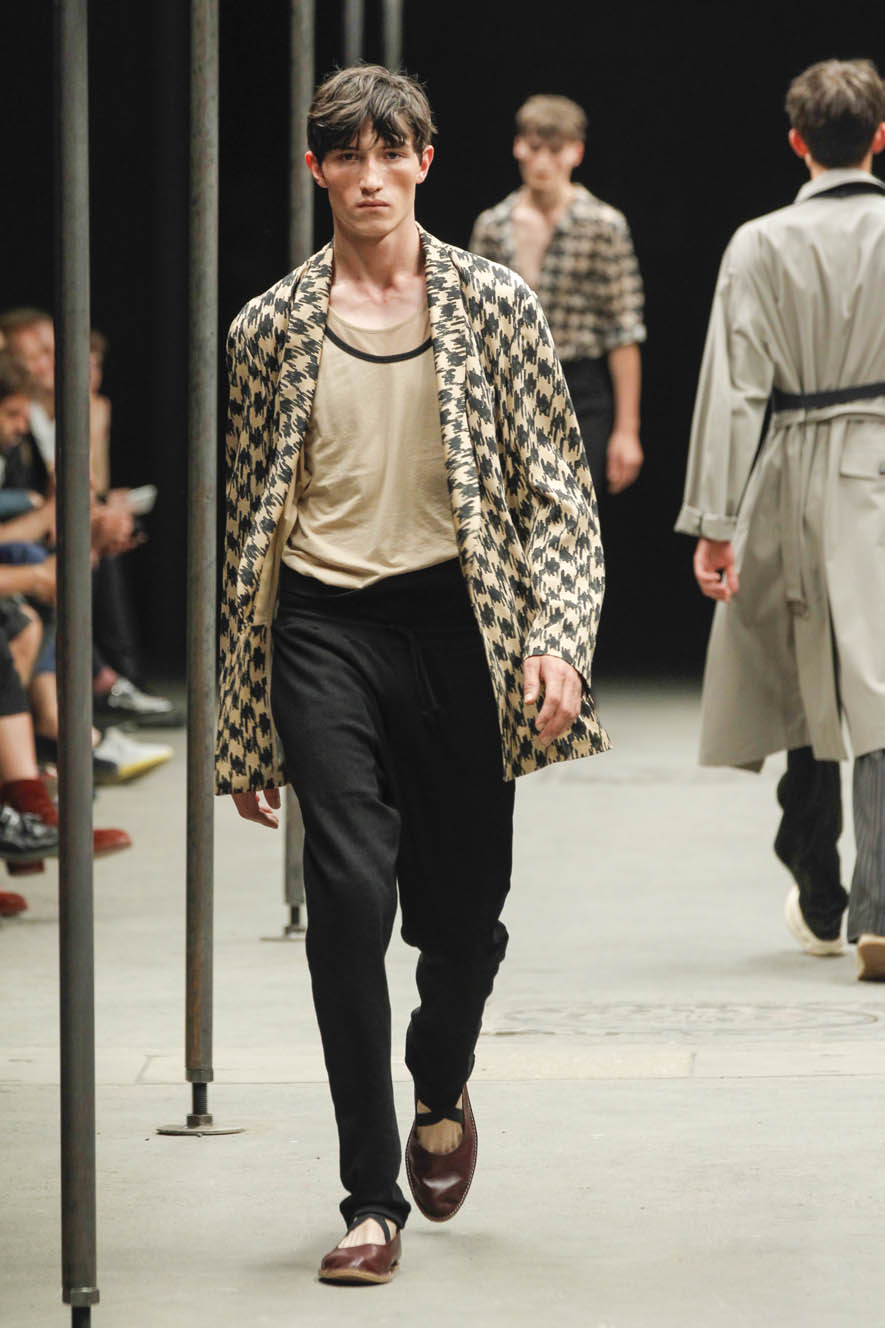 Dries-Van-Noten-ful-M-S15-P-008