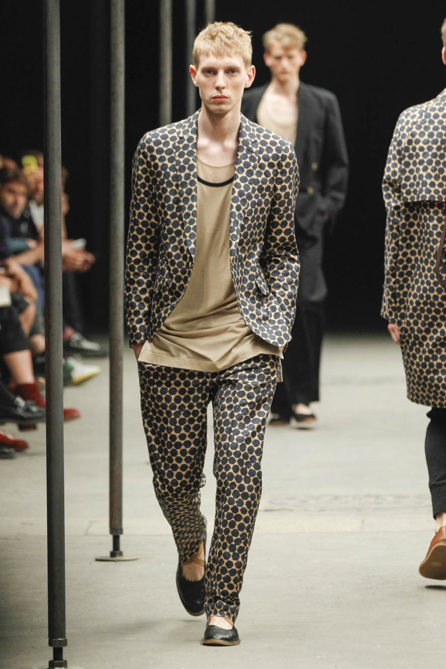 Dries-Van-Noten-ful-M-S15-P-011