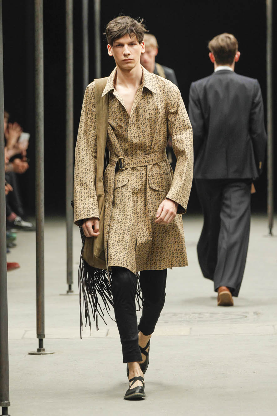 Dries-Van-Noten-ful-M-S15-P-015