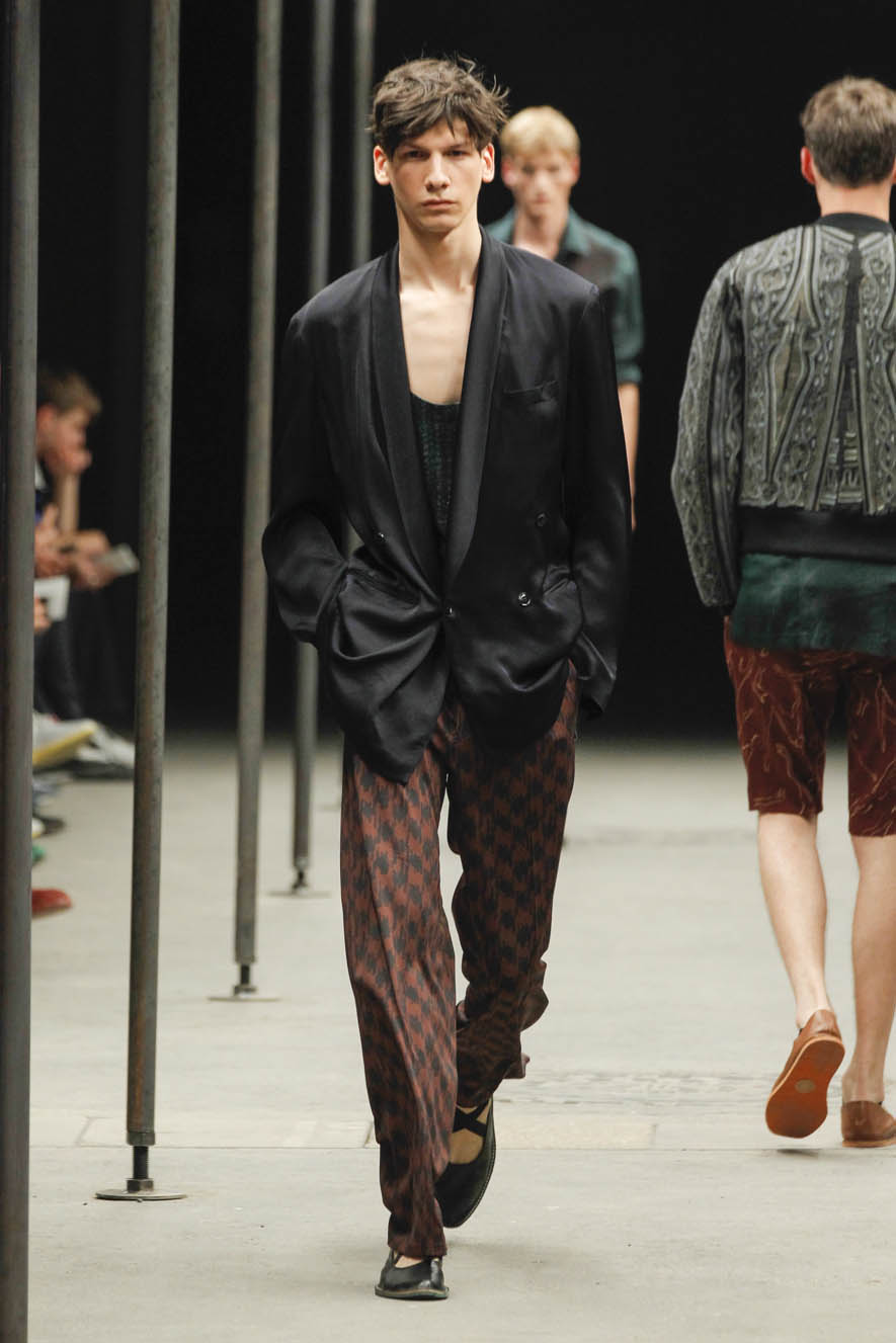 Dries-Van-Noten-ful-M-S15-P-046
