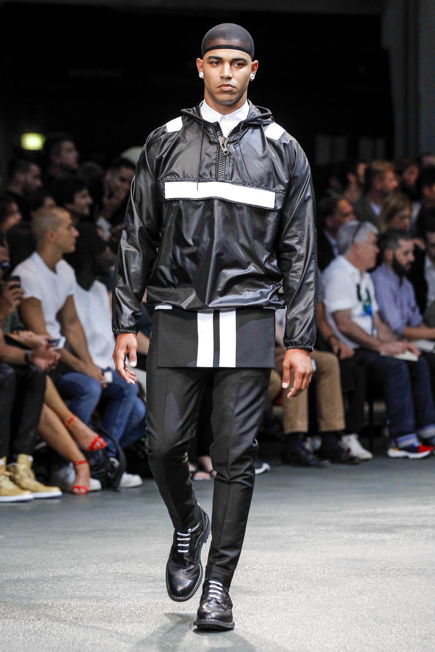 Givenchy-ful-M-S15-P-025
