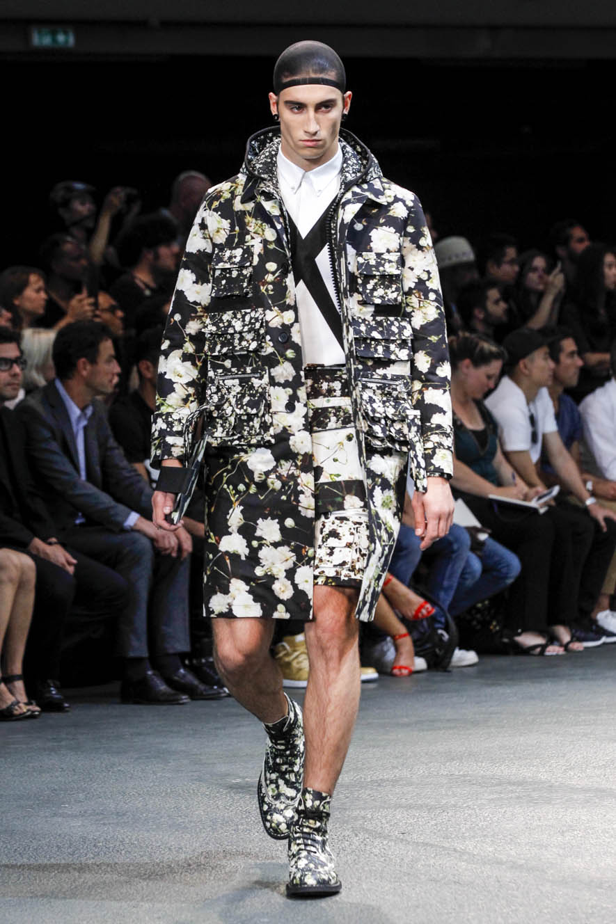 Givenchy-ful-M-S15-P-042