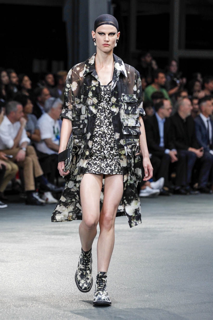 Givenchy-ful-M-S15-P-043