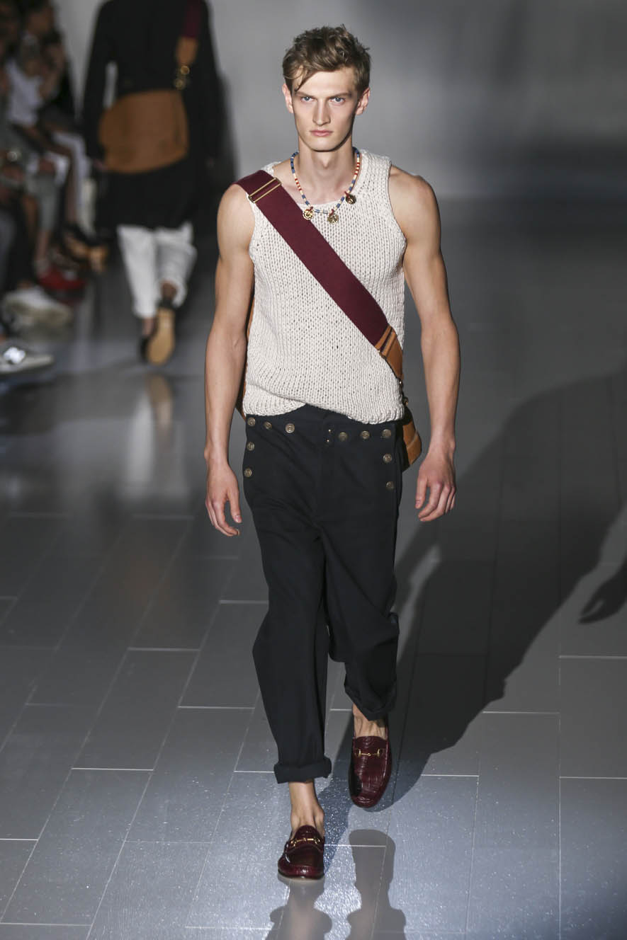 Gucci-ful-M-S15-M-024