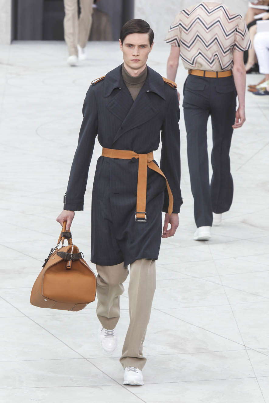 Louis-Vuitton-ful-M-S15-P-006