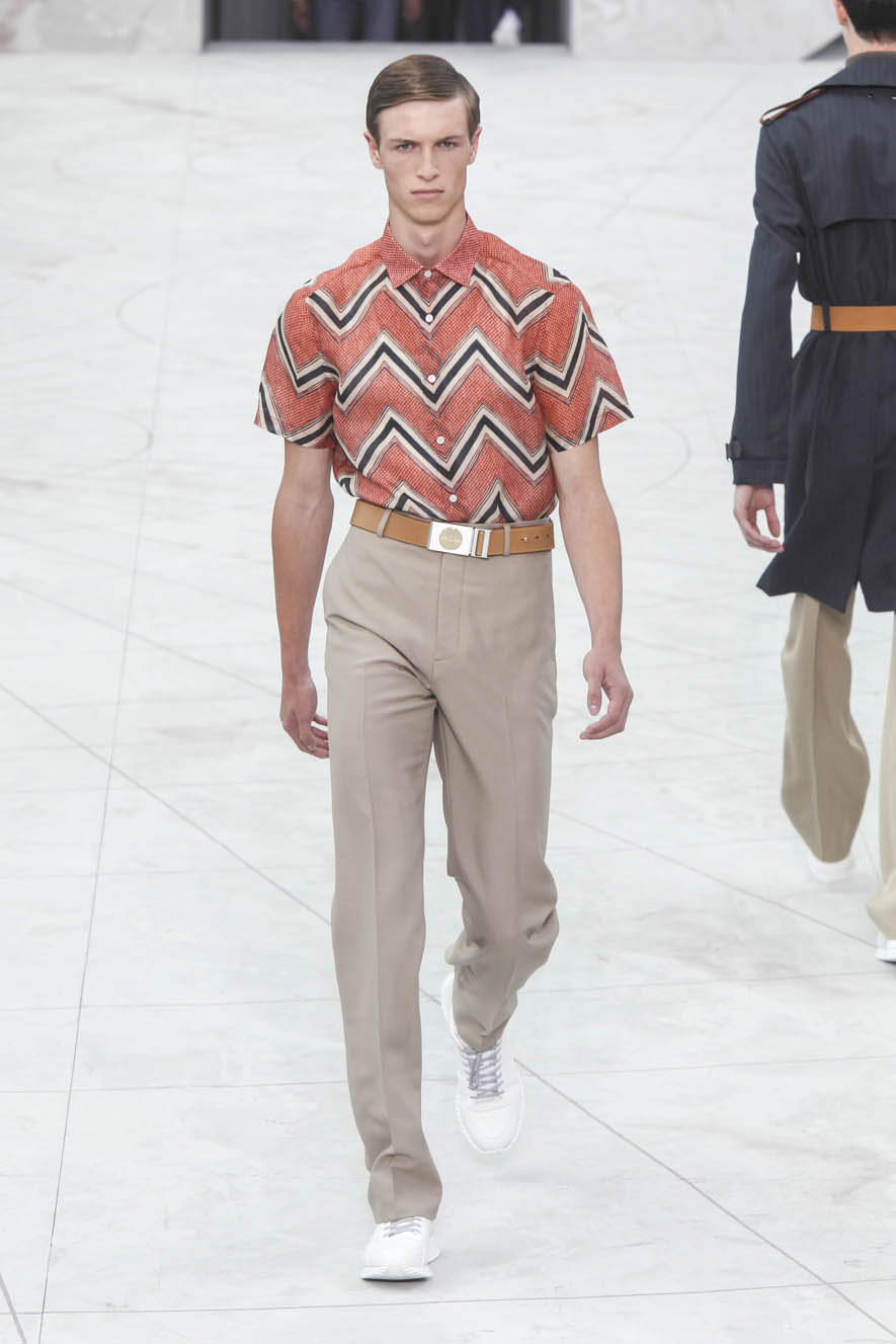 Louis-Vuitton-ful-M-S15-P-007