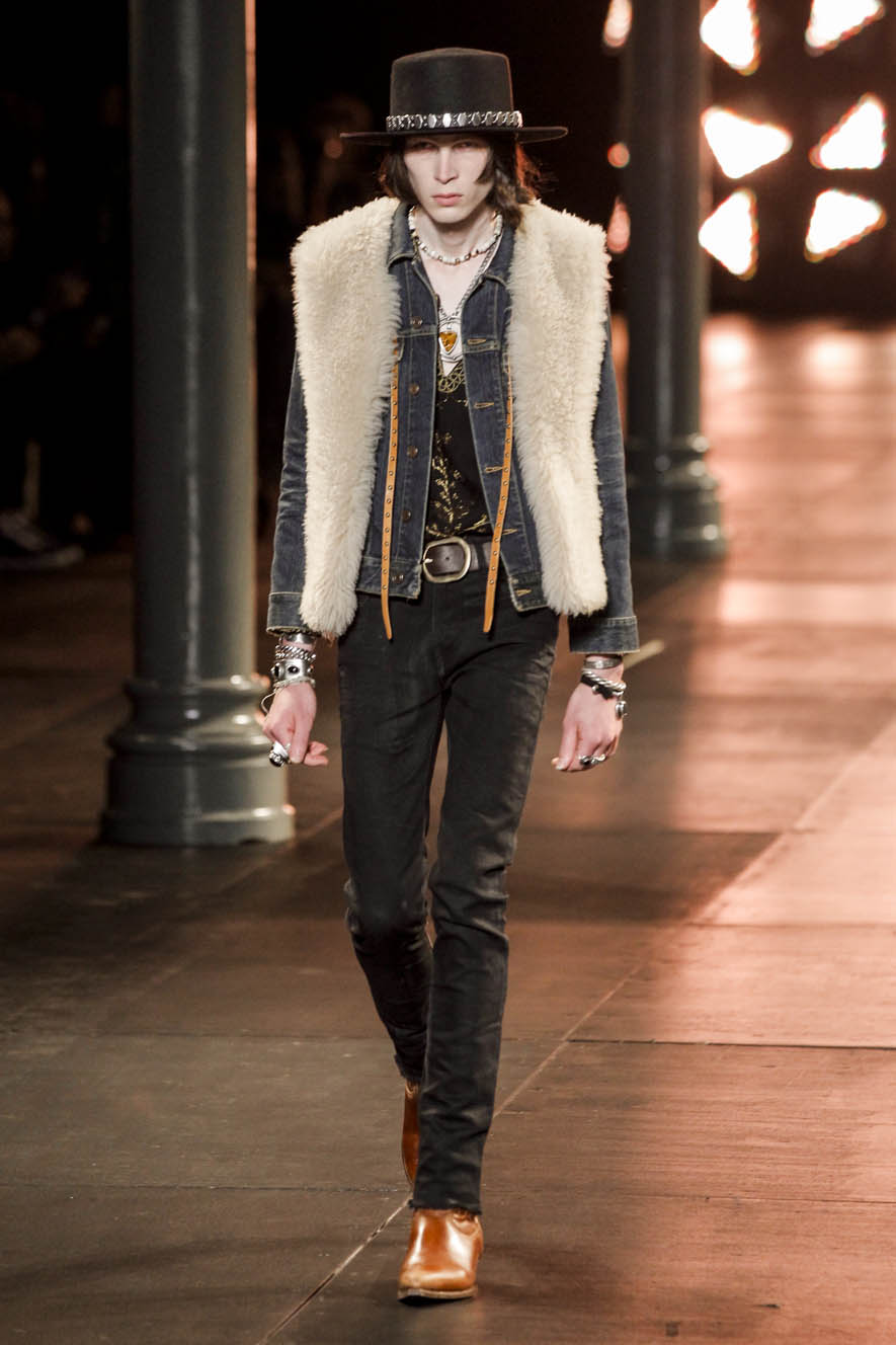 Saint-Laurent-ful-M-S15-P-004