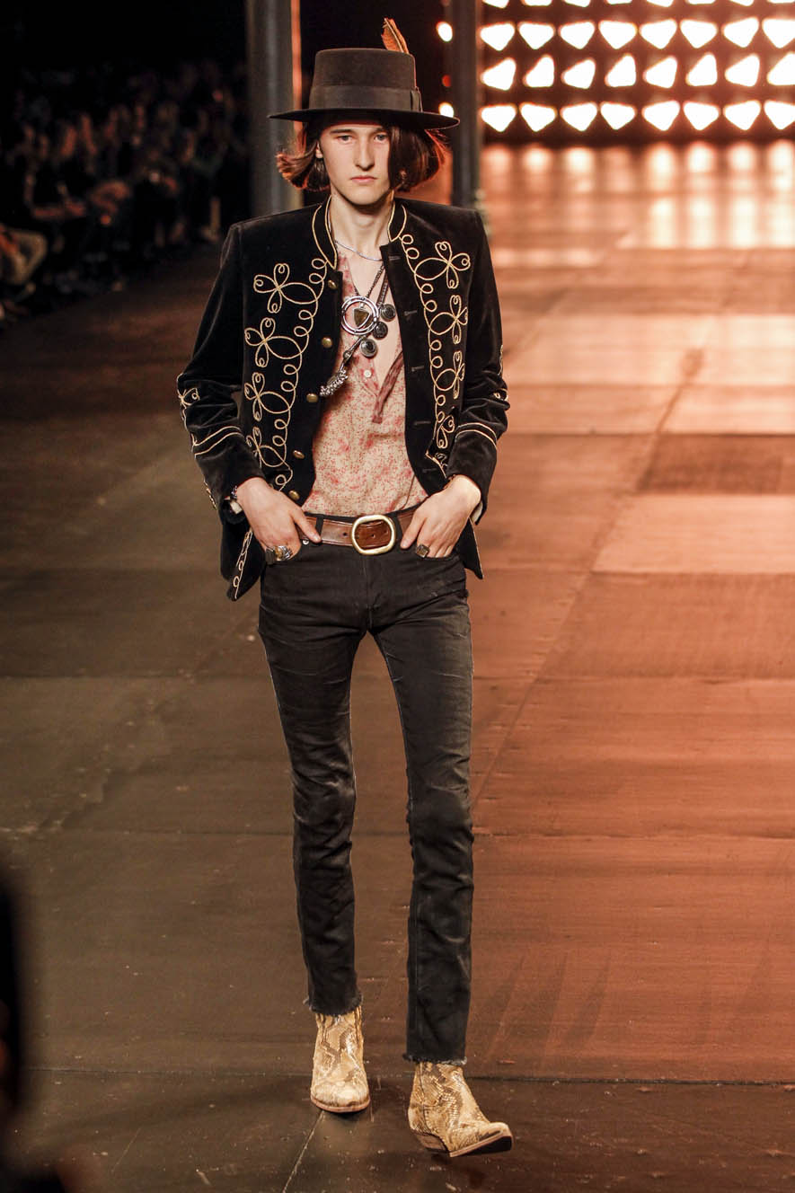 Saint-Laurent-ful-M-S15-P-008