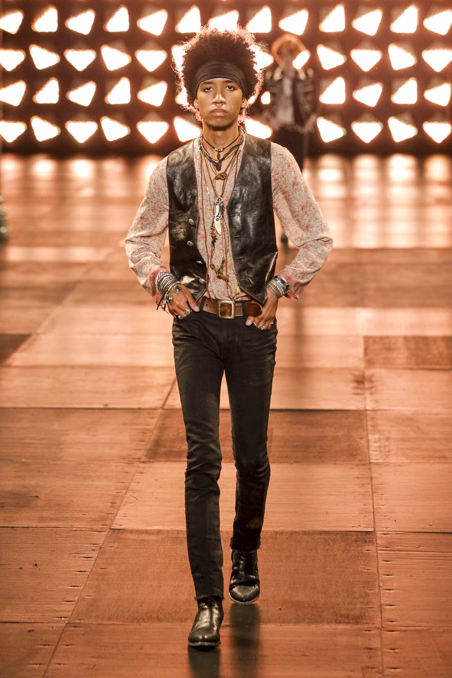 Saint-Laurent-ful-M-S15-P-028