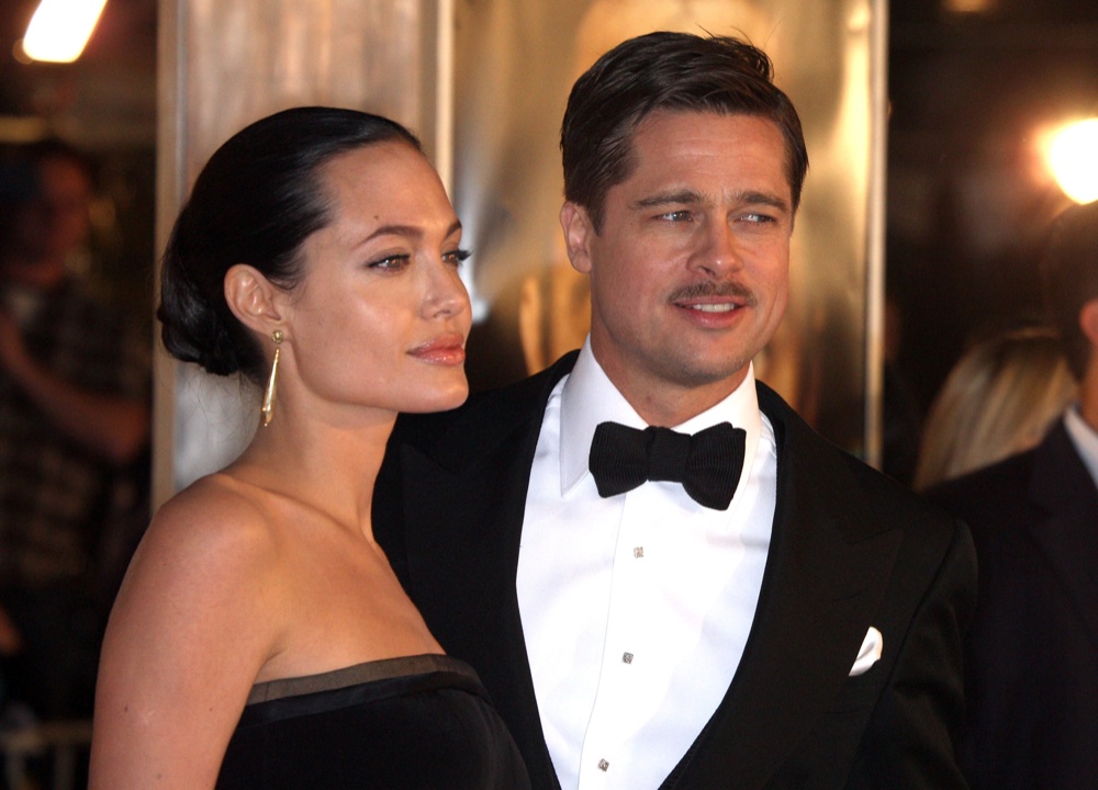 jolie-pitt-chignon