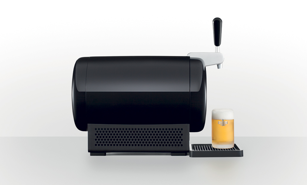 Spillare_birra_casa_heineken_the_sub