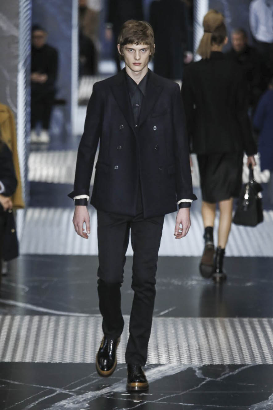 Prada_ful_M_F15_MI_0401