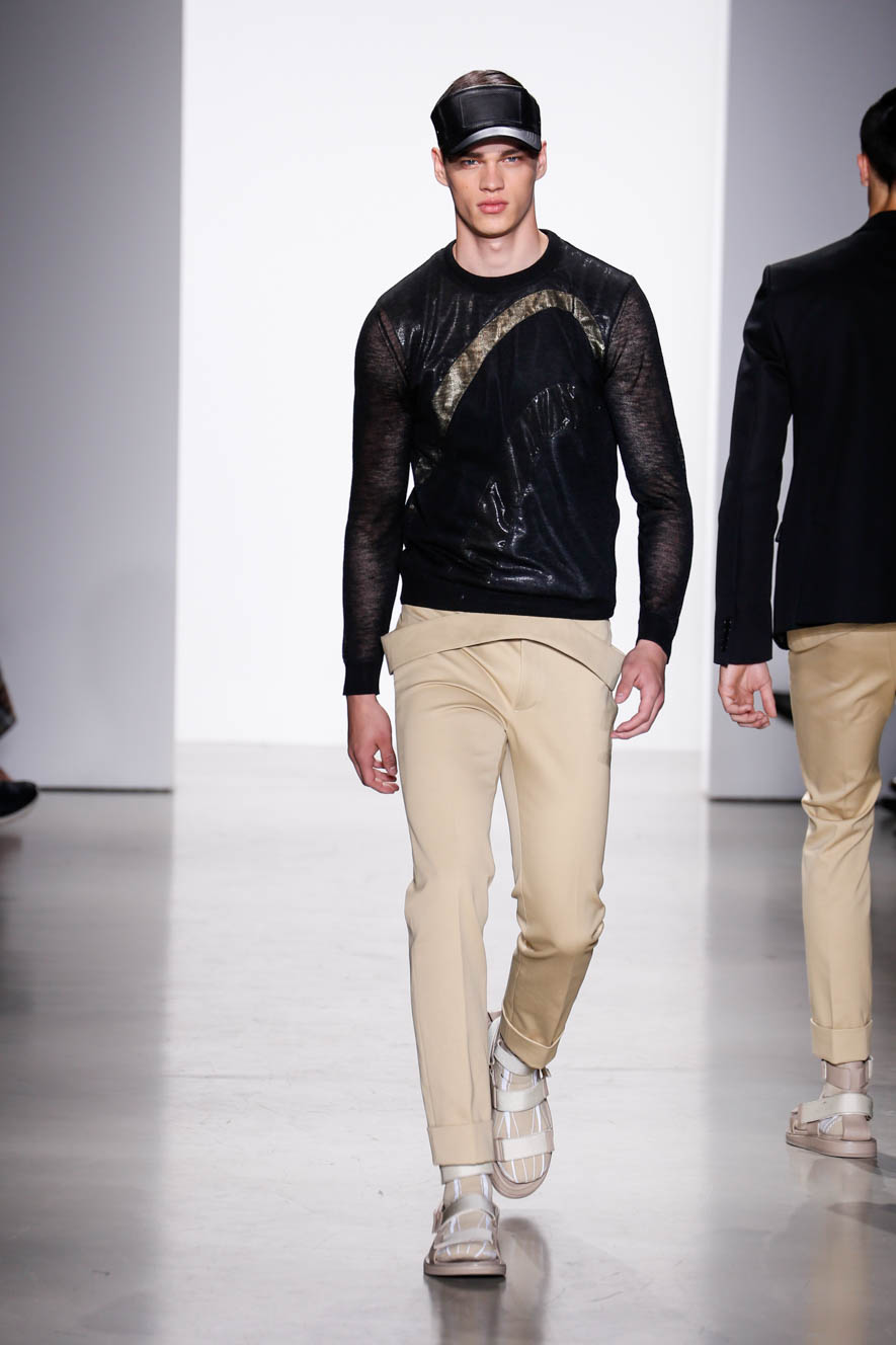 Calvin-Klein-Collection_ful_M_S16_MI_002