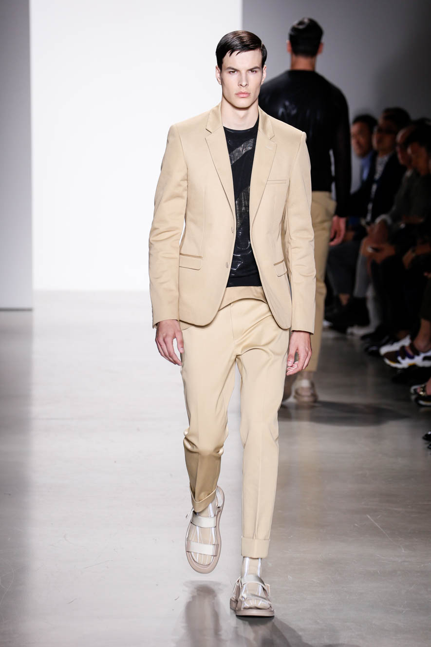 Calvin-Klein-Collection_ful_M_S16_MI_003
