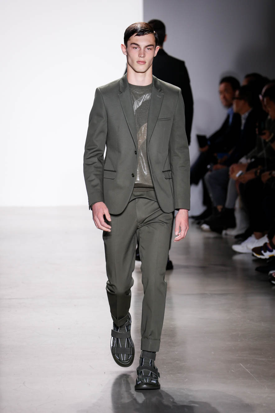 Calvin-Klein-Collection_ful_M_S16_MI_011