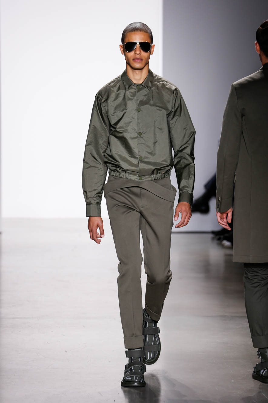 Calvin-Klein-Collection_ful_M_S16_MI_014