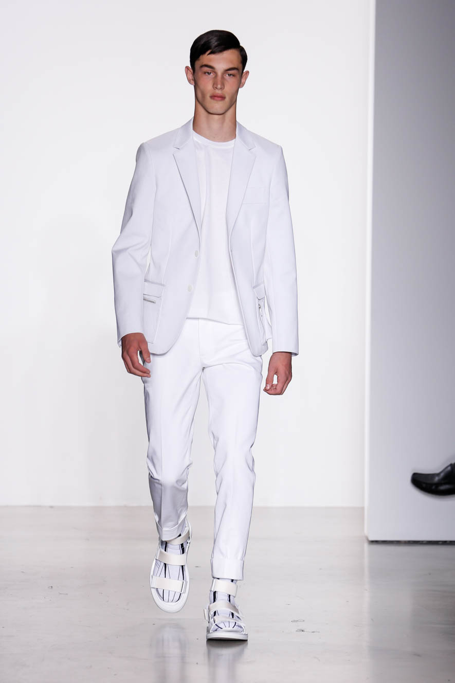 Calvin-Klein-Collection_ful_M_S16_MI_031