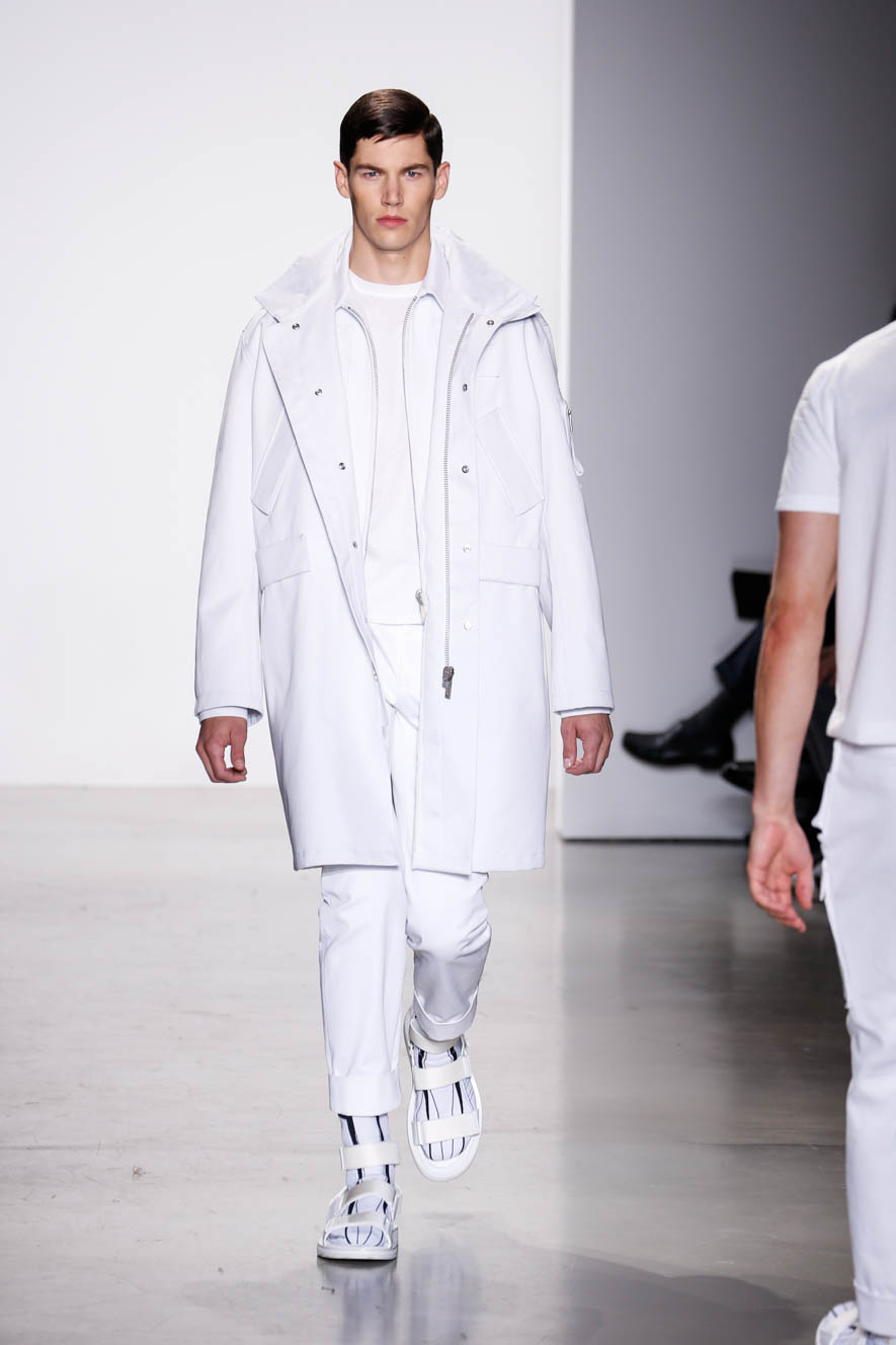 Calvin-Klein-Collection_ful_M_S16_MI_033