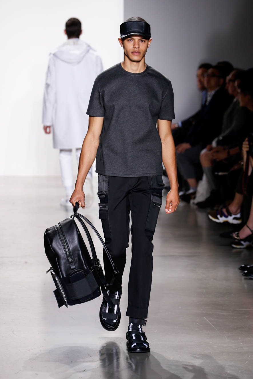 Calvin-Klein-Collection_ful_M_S16_MI_034