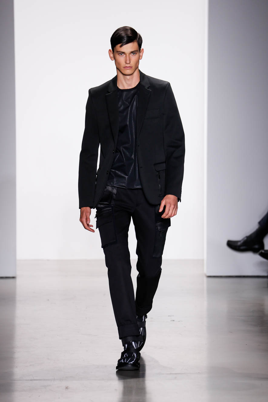 Calvin-Klein-Collection_ful_M_S16_MI_036