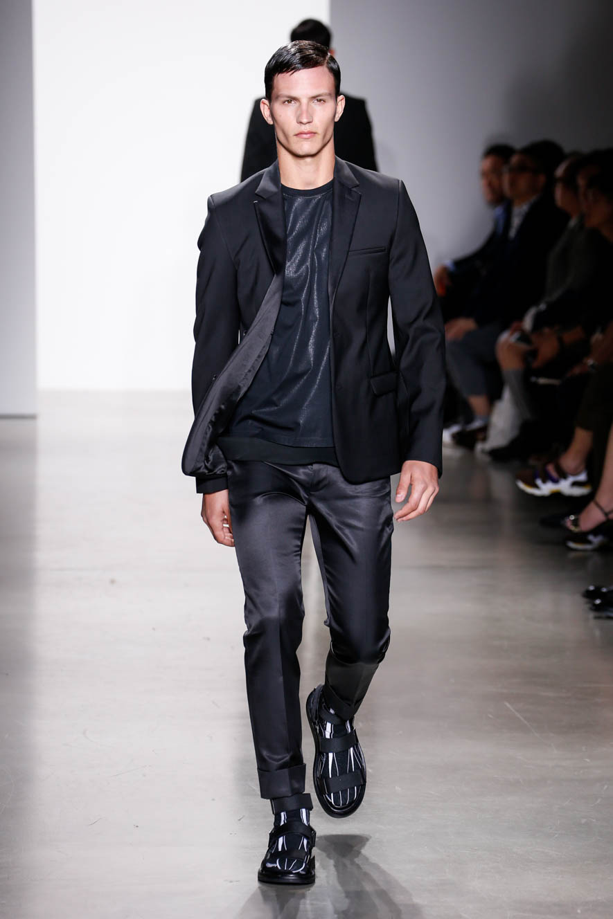 Calvin-Klein-Collection_ful_M_S16_MI_037